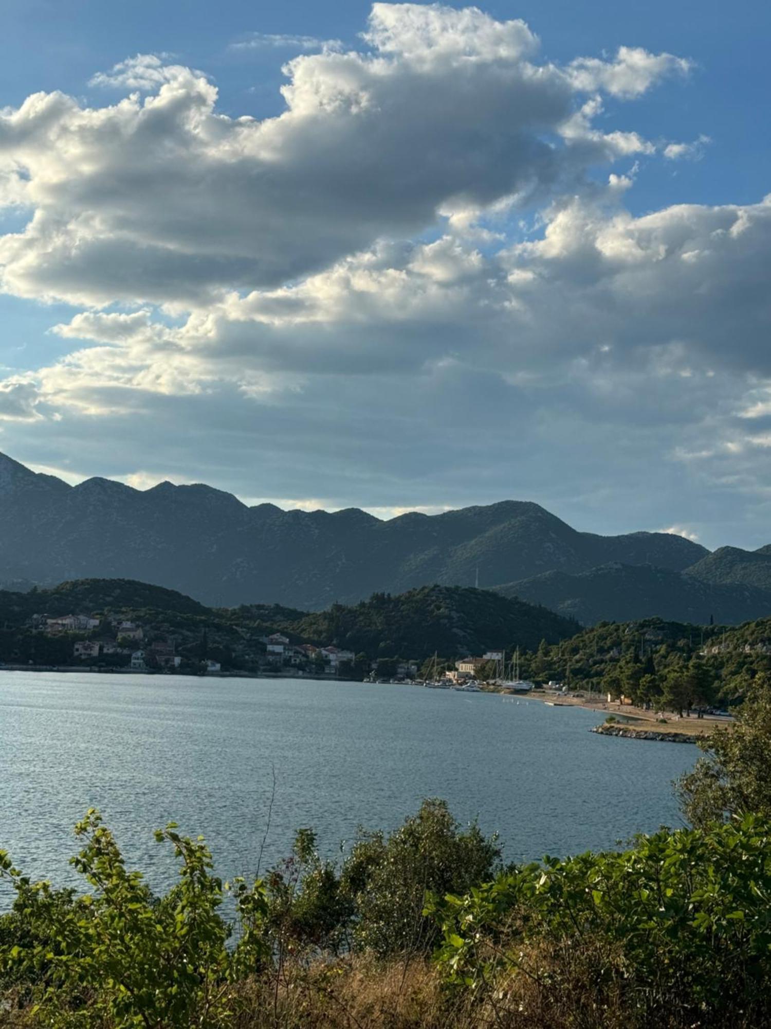 Apartman Laura Ploce  Bagian luar foto